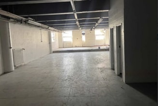 Retail in Bagnolet for lease Interior Photo- Image 2 of 2