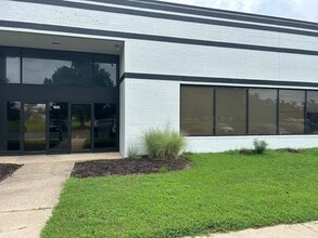 10501-10553 Battleview Pky, Manassas, VA for lease Building Photo- Image 2 of 10