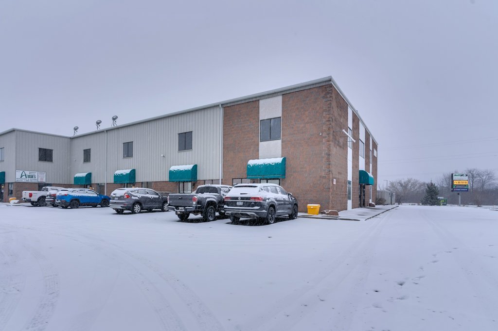 590 Cataraqui Woods Dr, Kingston, ON K7P 1T8 Flex for Sale