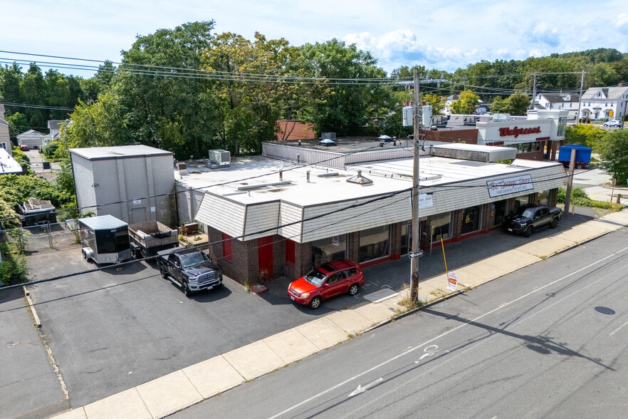 1594 Dwight St, Holyoke, MA for lease - Building Photo - Image 2 of 6