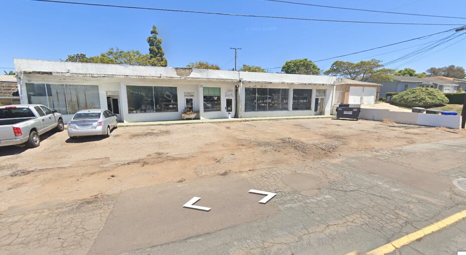 1805 Englewood Dr, Lemon Grove, CA 91945