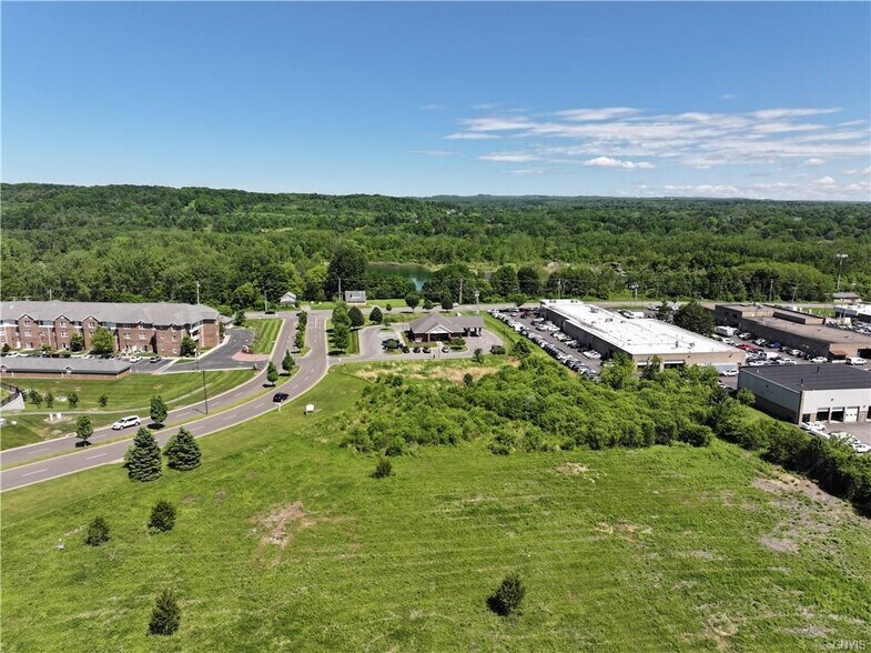 L11 Medical Center Drive, Fayetteville, NY for sale - Building Photo - Image 2 of 11