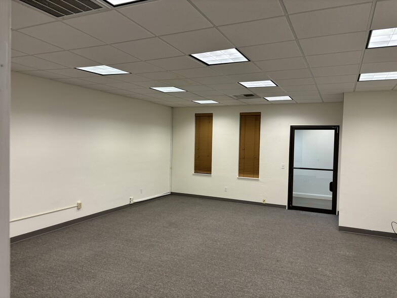 1000 Texas St, Fairfield, CA for lease - Interior Photo - Image 3 of 14