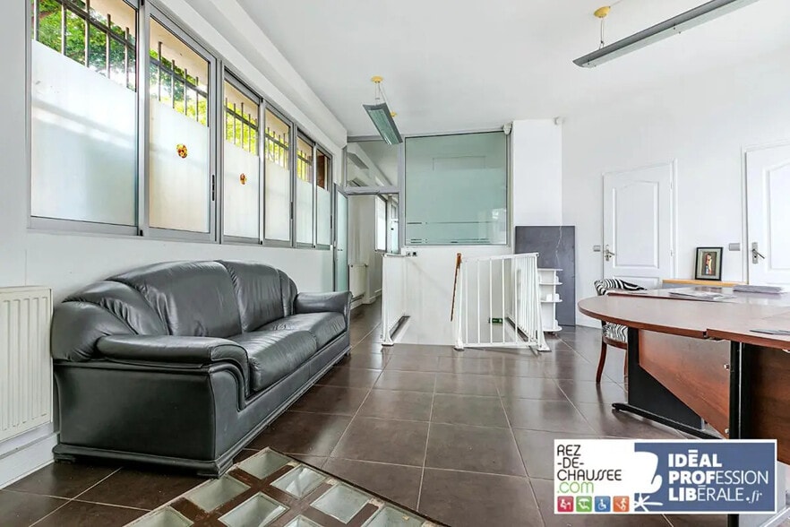 Retail in Issy-les-Moulineaux for sale - Interior Photo - Image 3 of 11