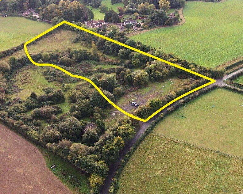 Brocks Ln, Cold Ash for sale Primary Photo- Image 1 of 2