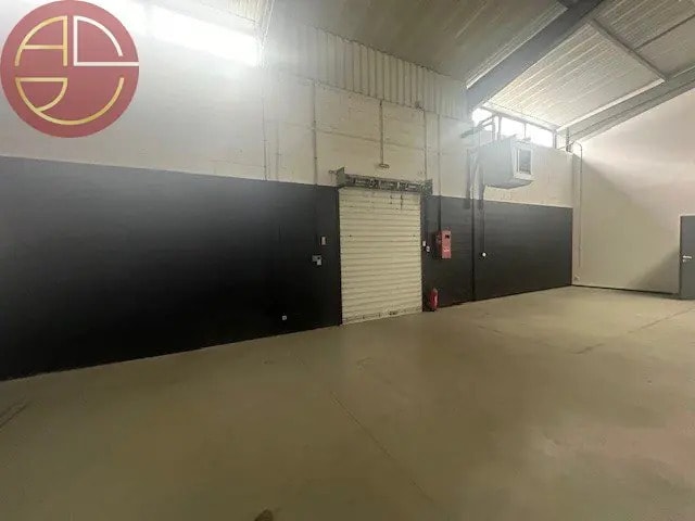 Industrial in Toulouse for lease - Interior Photo - Image 3 of 5