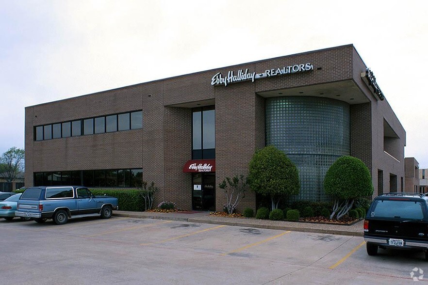 515 N Cedar Ridge Dr, Duncanville, TX for lease - Primary Photo - Image 1 of 24