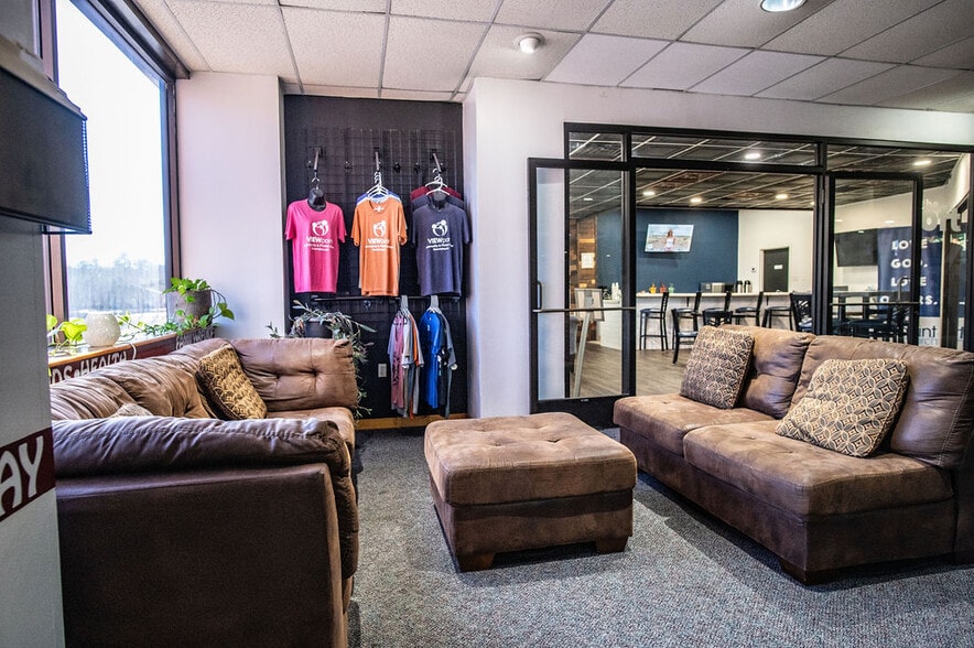 2628 Bill Owens Pky, Longview, TX for sale - Interior Photo - Image 2 of 24