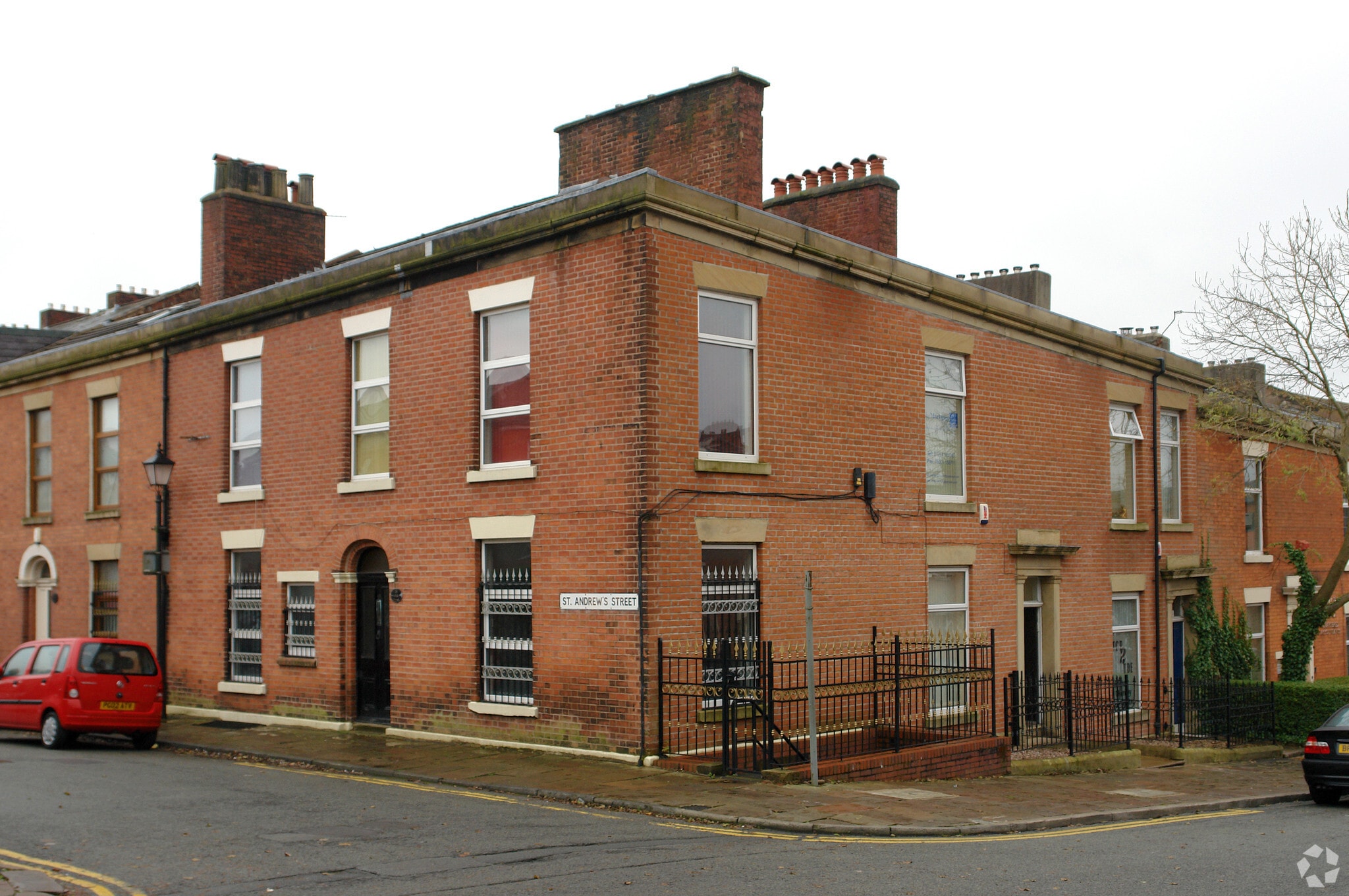 14-16 Wellington St, Blackburn for sale Primary Photo- Image 1 of 1