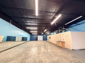 6737 Poss Rd, San Antonio, TX for lease Interior Photo- Image 2 of 11