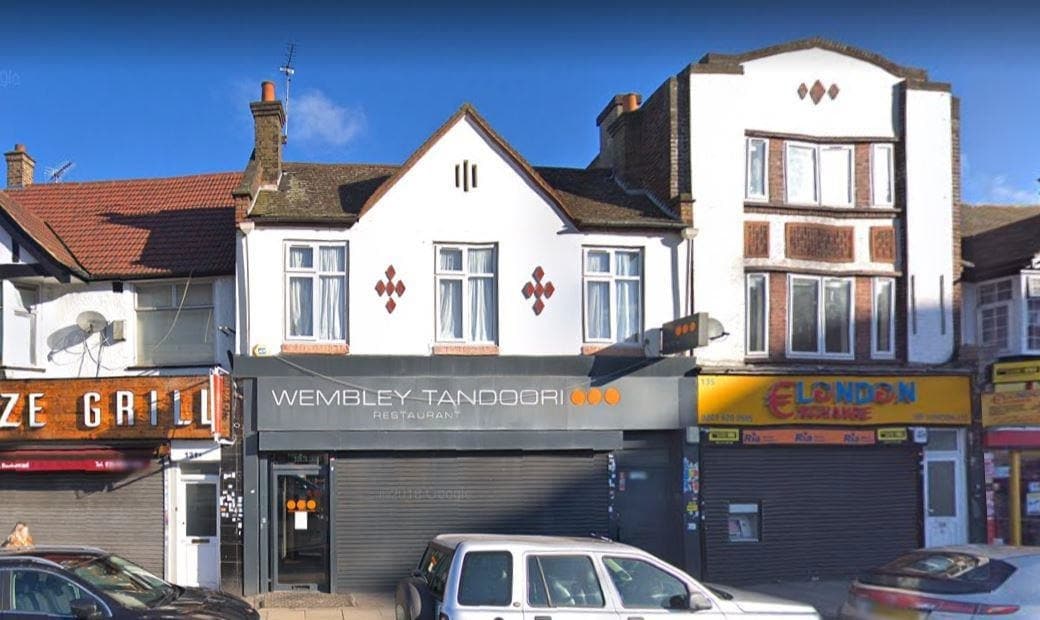 133 Wembley Park Dr, Wembley for sale Primary Photo- Image 1 of 1