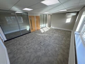 Bahama Rd, Haydock for sale Interior Photo- Image 1 of 5