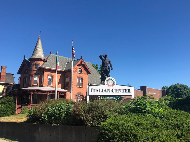 227 Mill St, Poughkeepsie, NY for sale - Building Photo - Image 1 of 1