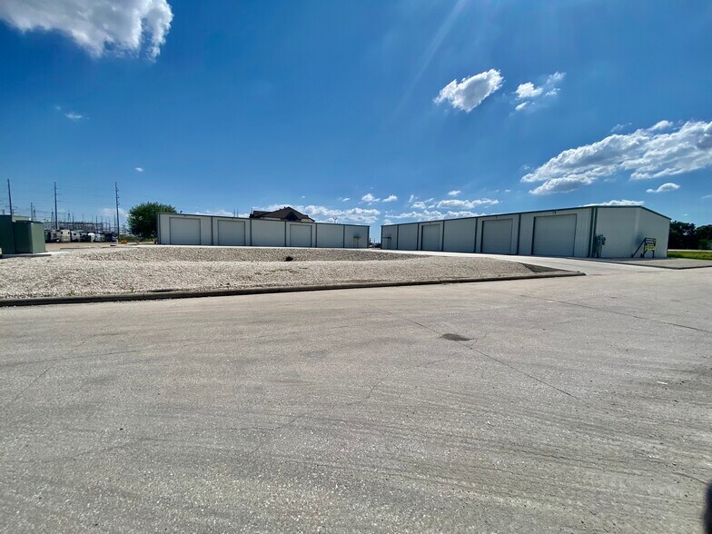 2023 H O Mills hwy, Port Arthur, TX for sale - Building Photo - Image 1 of 40