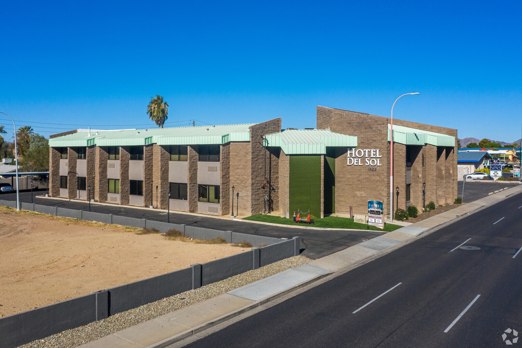 1422 N 44th St, Phoenix, AZ for sale Primary Photo- Image 1 of 1