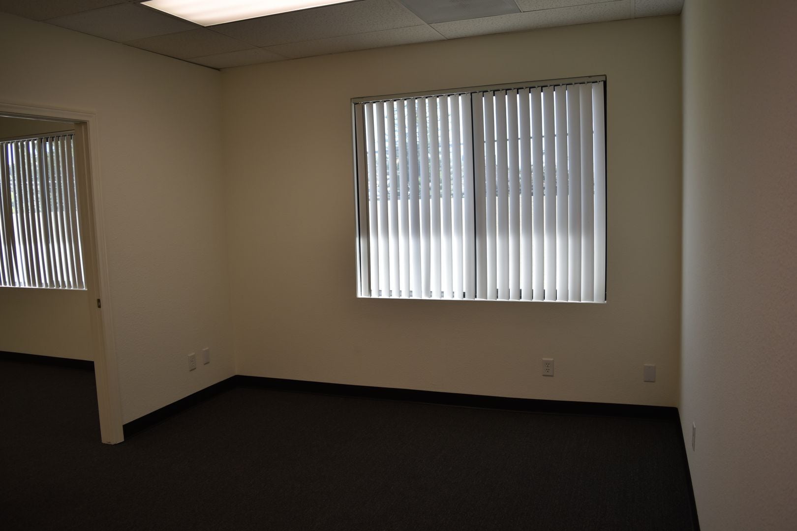 205 W 5th Ave, Escondido, CA for lease Interior Photo- Image 1 of 3