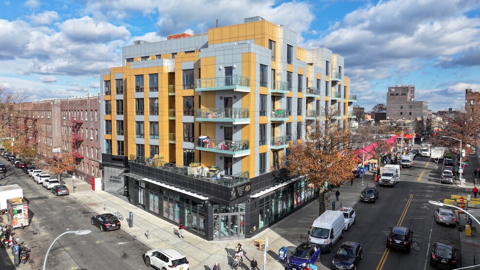 9501 37th Ave, Flushing, NY for sale - Building Photo - Image 1 of 30