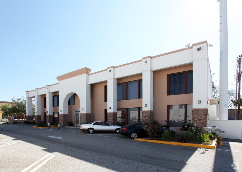 8780 Valley Blvd, Rosemead, CA for lease - Building Photo - Image 3 of 56