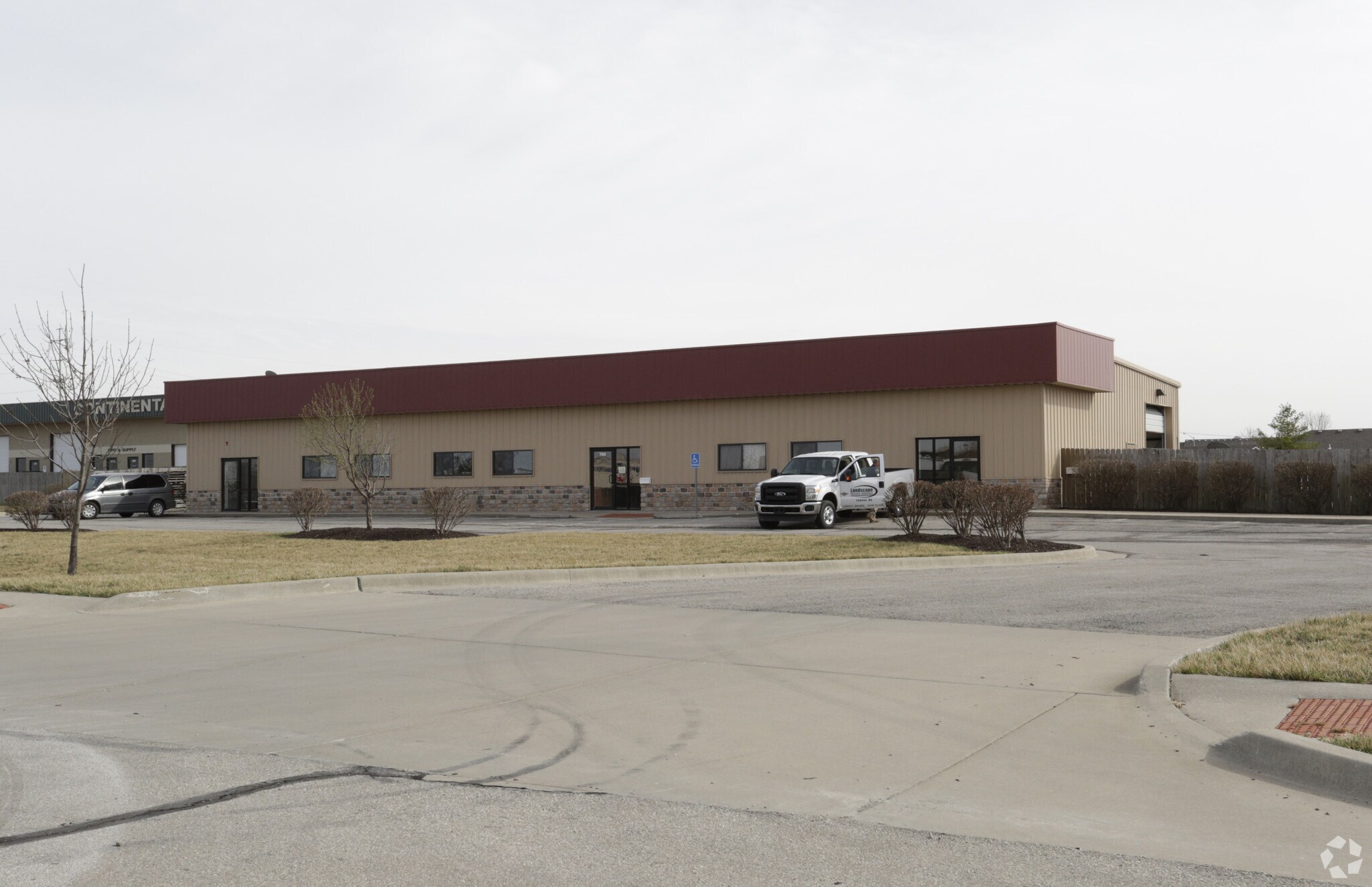 781-791 E Warren St, Gardner, KS for sale Primary Photo- Image 1 of 1