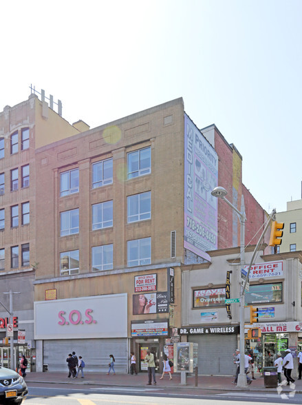 162-04 Jamaica Ave, Jamaica, NY for lease - Building Photo - Image 1 of 3