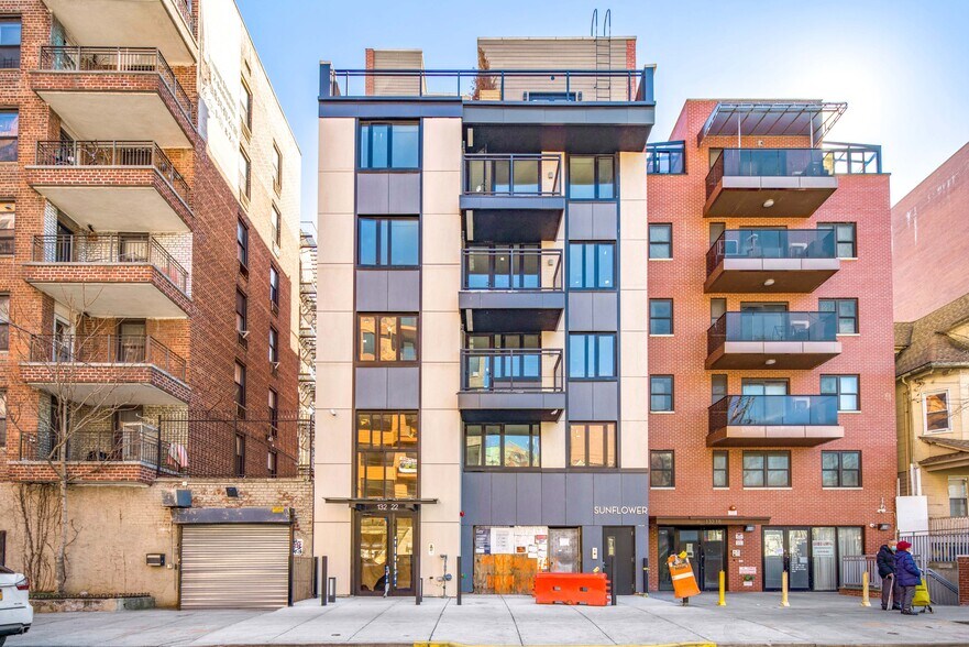 13222 41st Rd, Flushing, NY for sale - Building Photo - Image 1 of 1