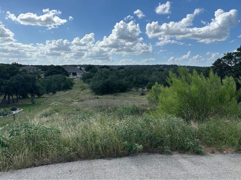 1728 Chardonnay, Canyon Lake, TX for sale - Building Photo - Image 3 of 12