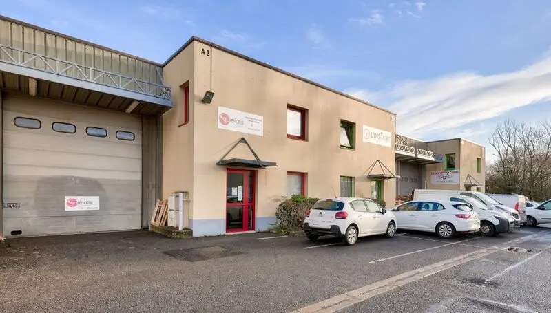 Office in Pontault-Combault for lease Building Photo- Image 1 of 8