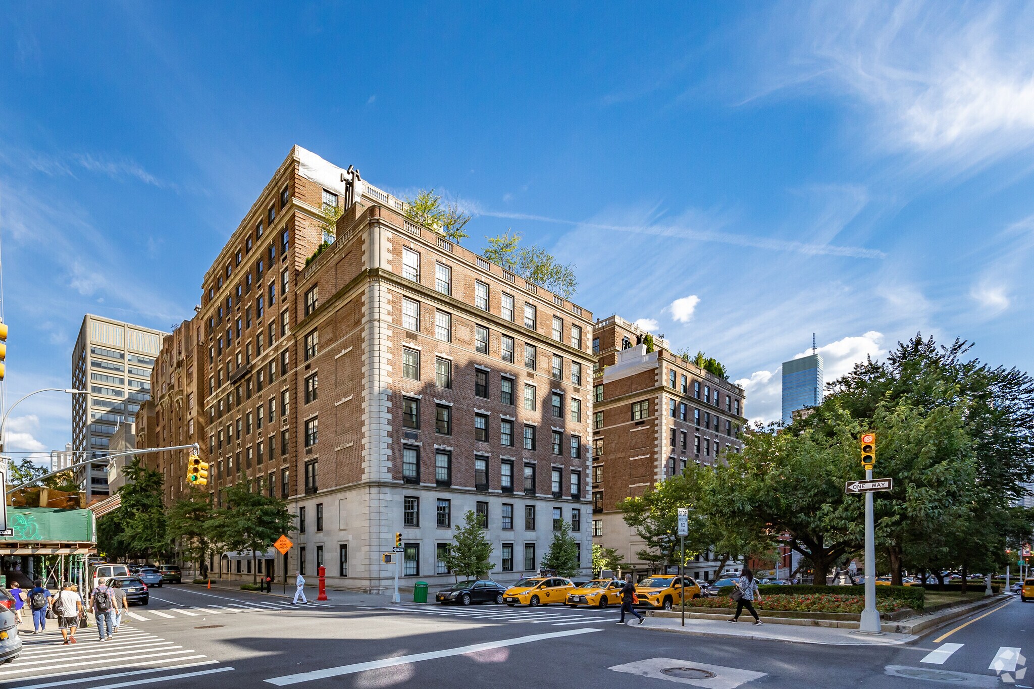 655 Park Ave, New York, NY 10065 - Multifamily for Sale | LoopNet