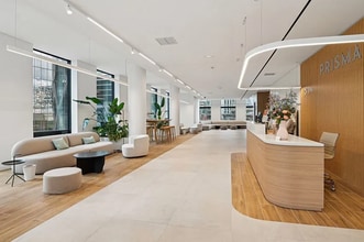 4 Avenue D'Alsace, Courbevoie for lease Interior Photo- Image 1 of 12