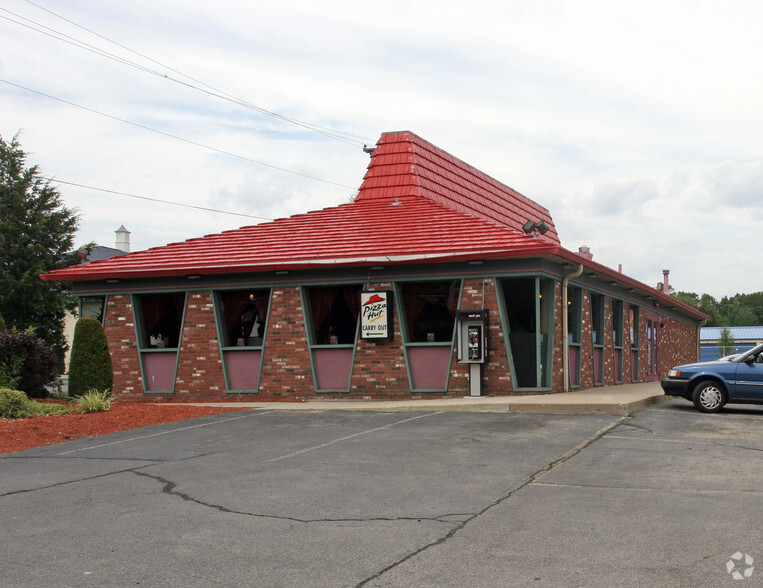 1730 Diamond Hill Rd, Woonsocket, RI for sale - Building Photo - Image 1 of 1