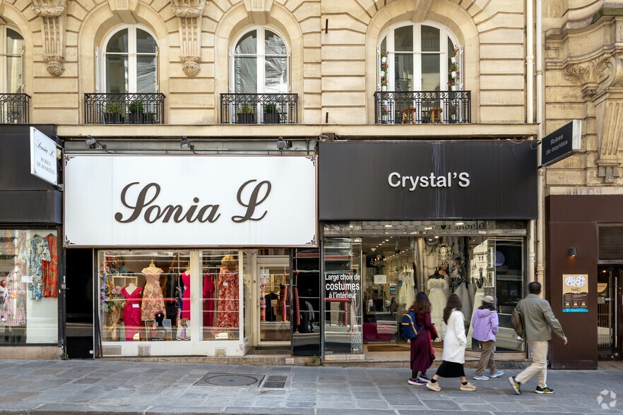 5 Rue Jules Lefebvre, Paris for lease - Building Photo - Image 2 of 15