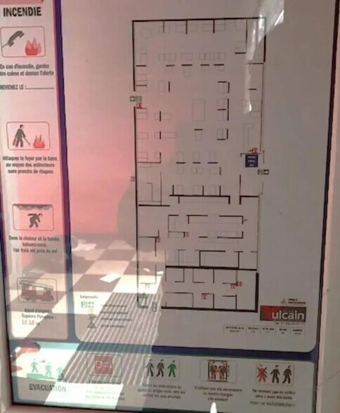 Retail in Le Montat for lease - Floor Plan - Image 2 of 2
