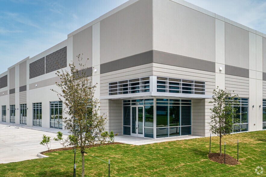 616 Cane Island Pky, Katy, TX for lease - Building Photo - Image 2 of 7
