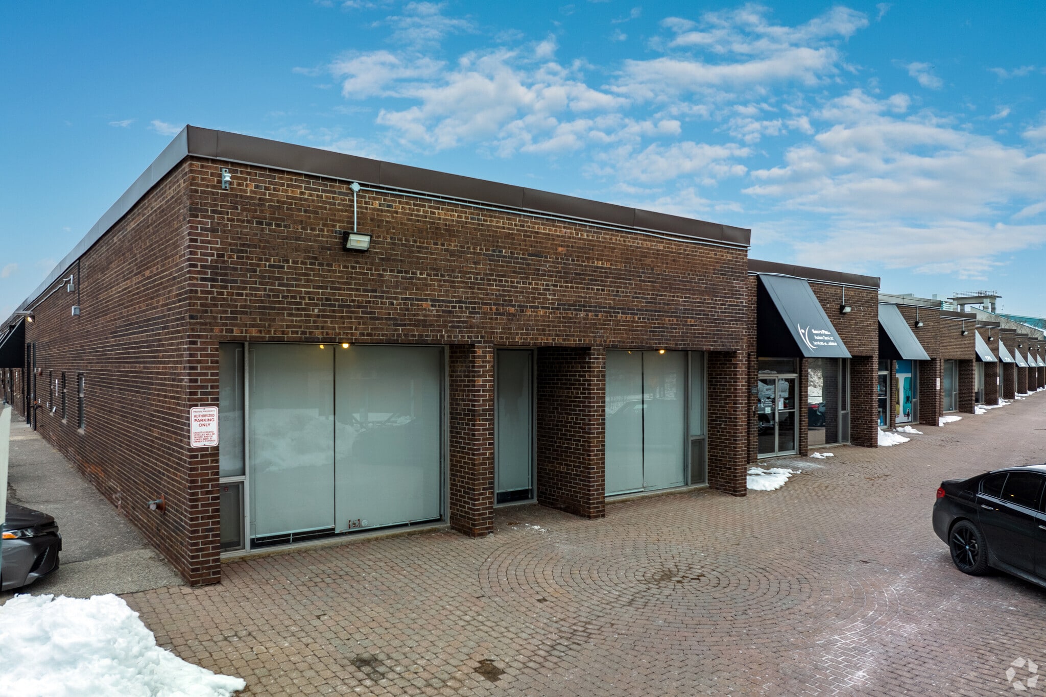 220-260 Lesmill Rd, Toronto, ON for lease Primary Photo- Image 1 of 6