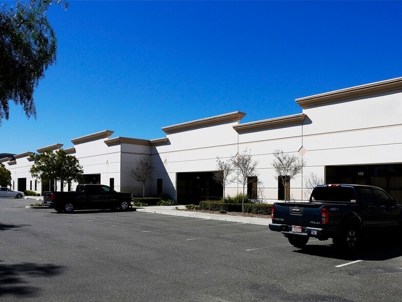41571 Corning Pl, Murrieta, CA for lease - Building Photo - Image 1 of 4