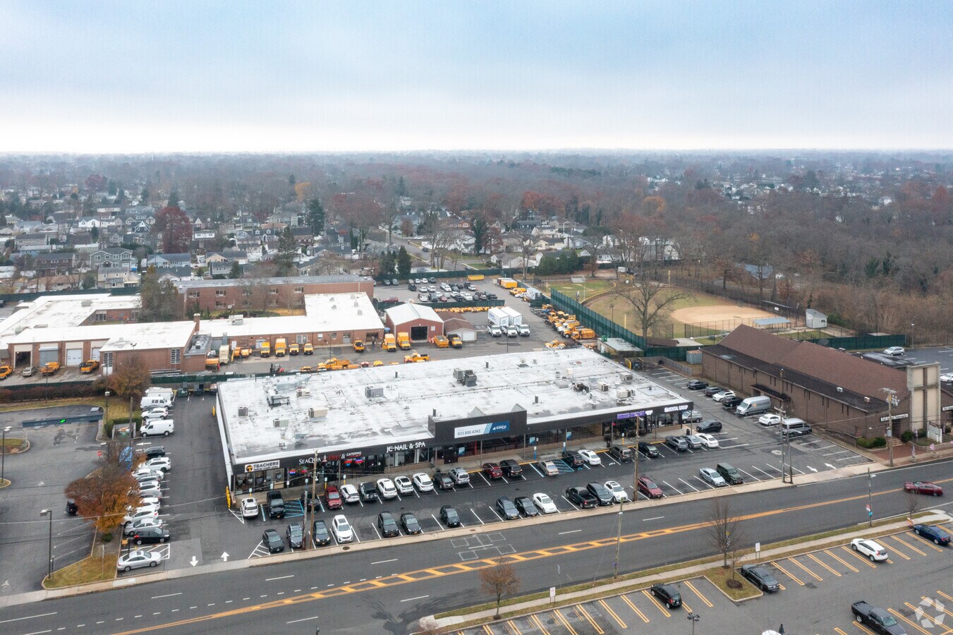 42504550 Jerusalem Ave, North Massapequa, NY 11758