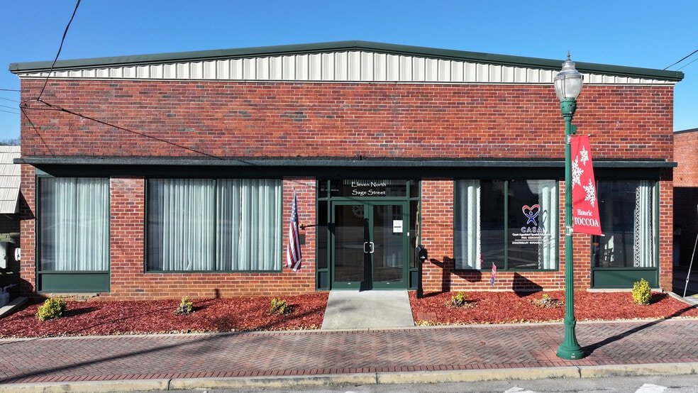 18 W Currahee St, Toccoa, GA for sale - Primary Photo - Image 1 of 51