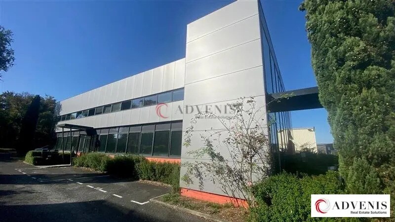 Office in Floirac for lease - Building Photo - Image 2 of 9