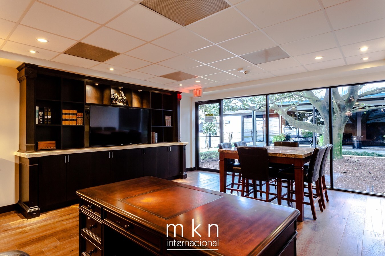 9099 Katy Fwy, Houston, TX 77024