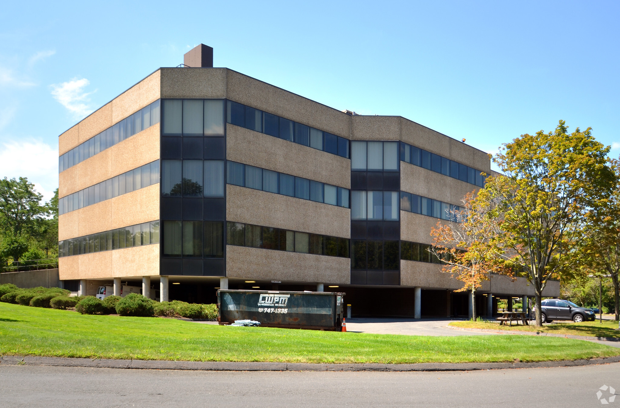 433 S Main St, West Hartford, CT 06110 - Corporate Center West ...