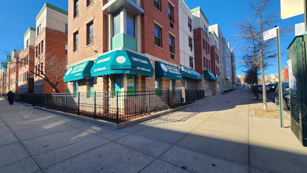 406 Saratoga Ave, Brooklyn, NY for sale - Building Photo - Image 1 of 1