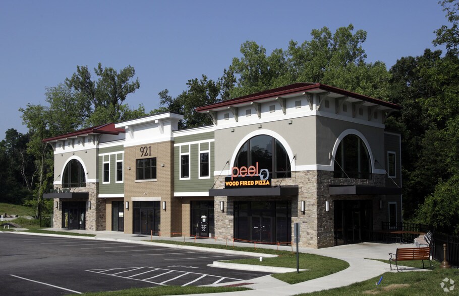 921 S Arbor Vitae, Edwardsville, IL for sale - Primary Photo - Image 1 of 1