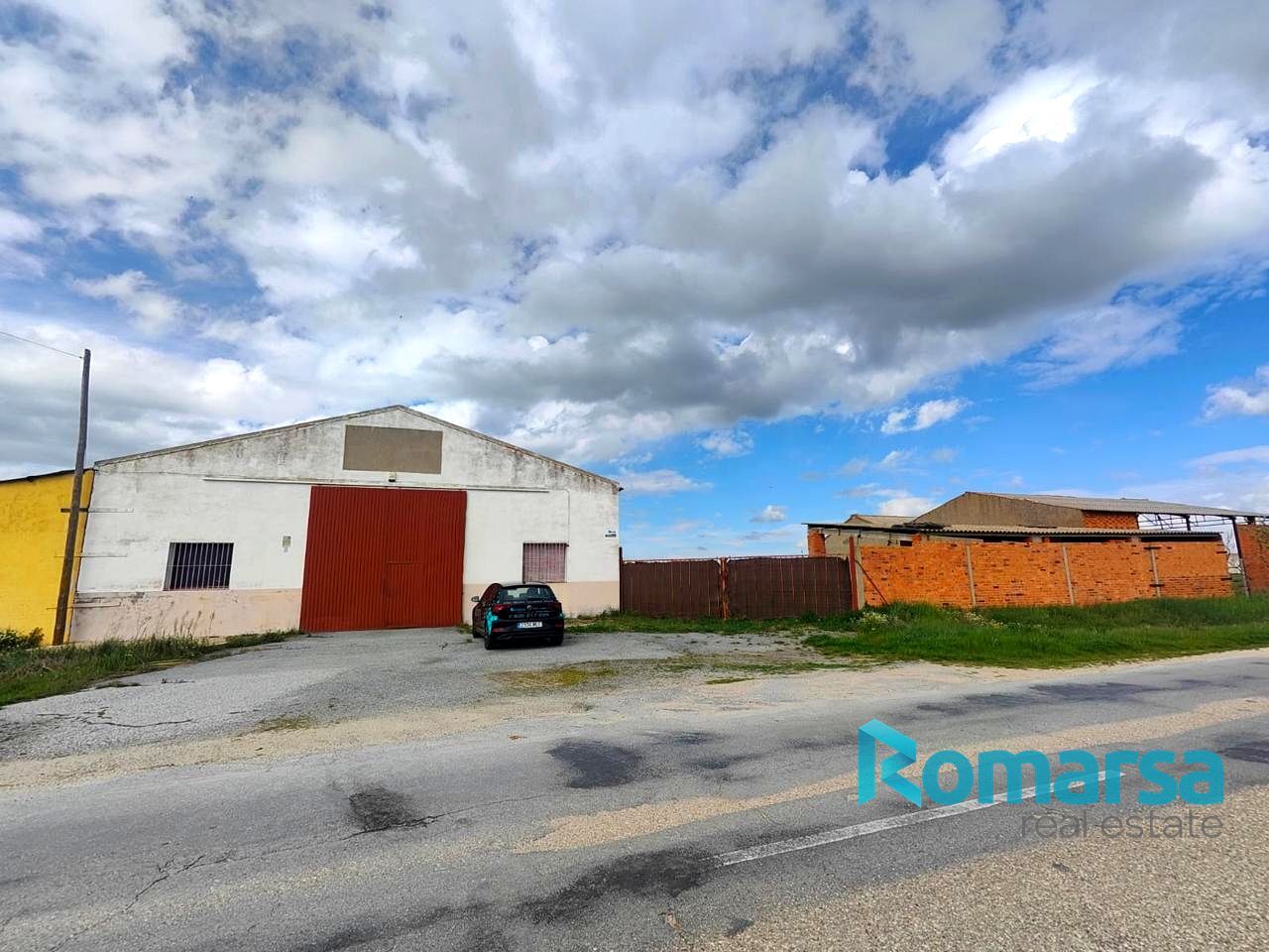Industrial in Sangarcía, Segovia for sale Building Photo- Image 1 of 26