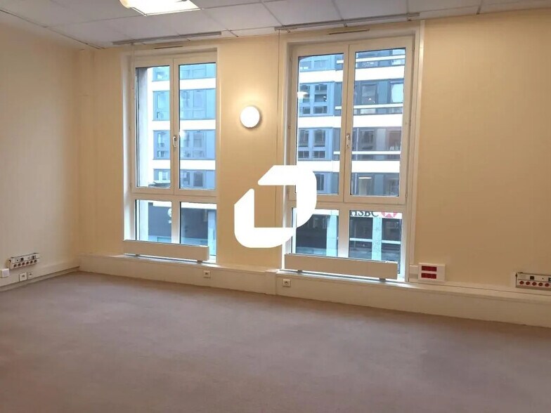 83 Rue Nationale, Lille for lease - Interior Photo - Image 3 of 9