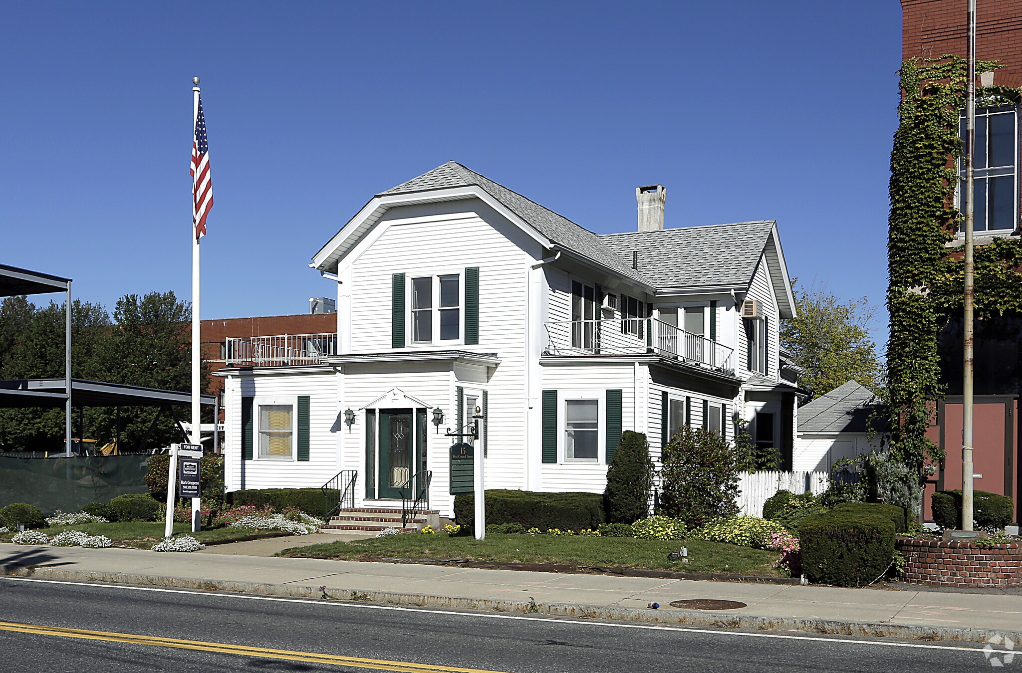 15 W Central St, Natick, MA for sale Primary Photo- Image 1 of 1