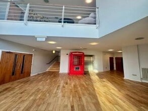 Coal Rd, Leeds for lease Interior Photo- Image 2 of 3