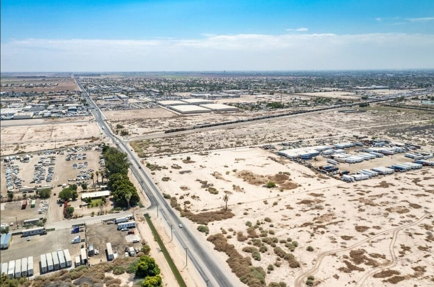 237-241 W Cole Ave, Calexico, CA for sale - Building Photo - Image 2 of 13