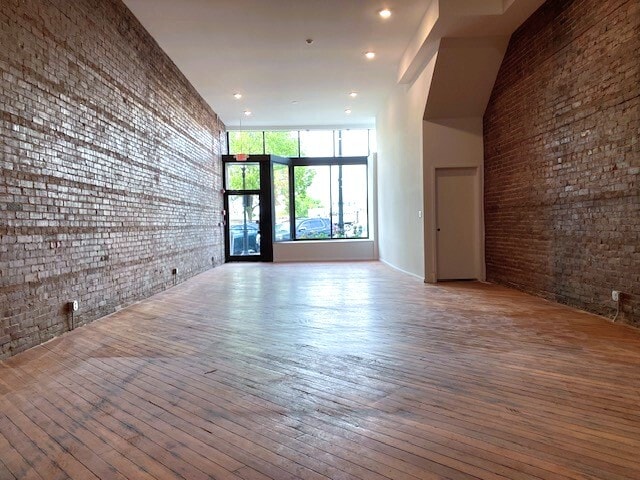 312 E Adams St, Springfield, IL for lease - Building Photo - Image 3 of 4