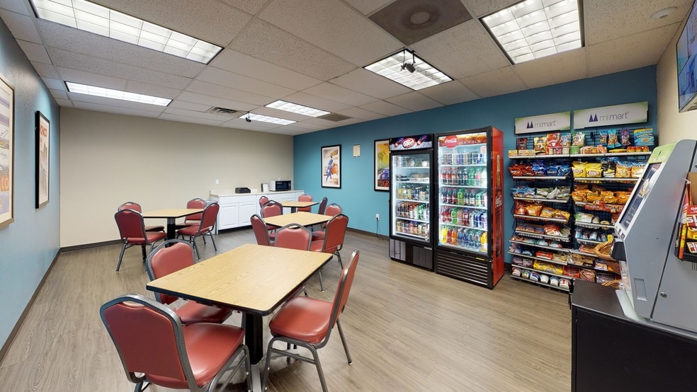 2080 N State Highway 360, Grand Prairie, TX for lease - Matterport 3D Scan - Image 2 of 15