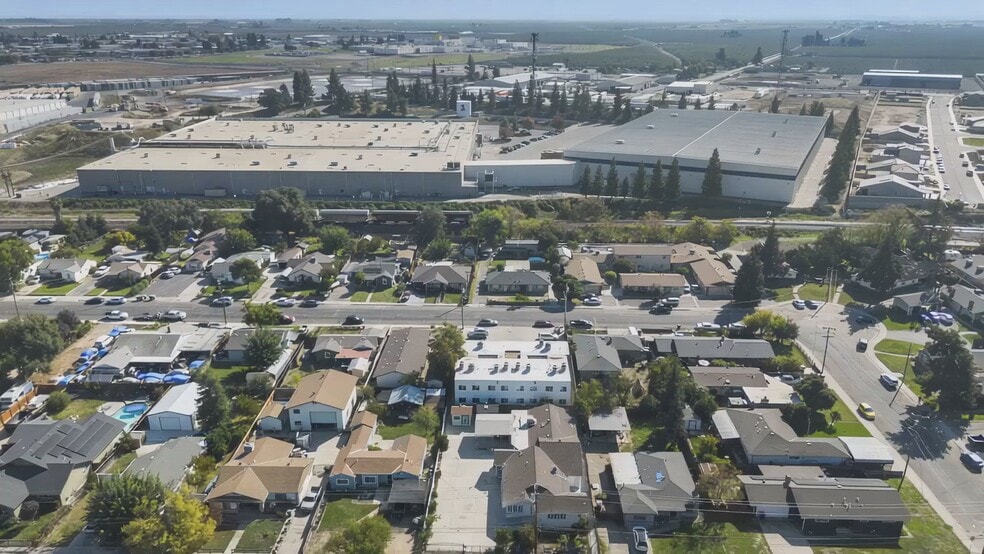 431 W J St, Oakdale, CA for sale - Commercial Listing Video - Image 2 of 42